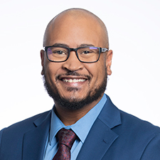 Christopher Edwards headshot