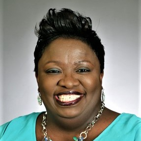 Caroline Olawaiye headshot