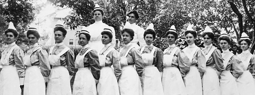 Saint Luke's College full photo of nursing students from around 1900