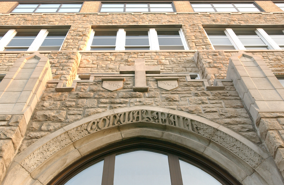 The arch of Conway Hall at Rockhurst University