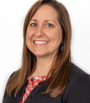 Amanda Cobb headshot