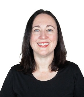 Christina Wills headshot