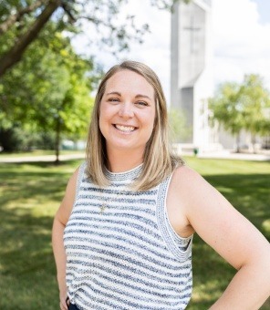 Mary Kennedy headshot