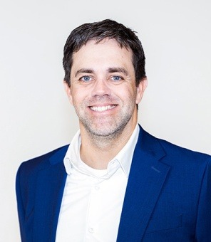 Rob Barker headshot
